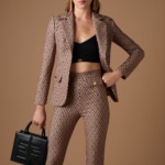 Double layer crêpe jacket with diamond pattern