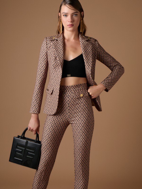Double layer crêpe jacket with diamond pattern