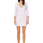 Sheath dress with mini length, 3/4 sleeve and rounded neckline framed by a chain