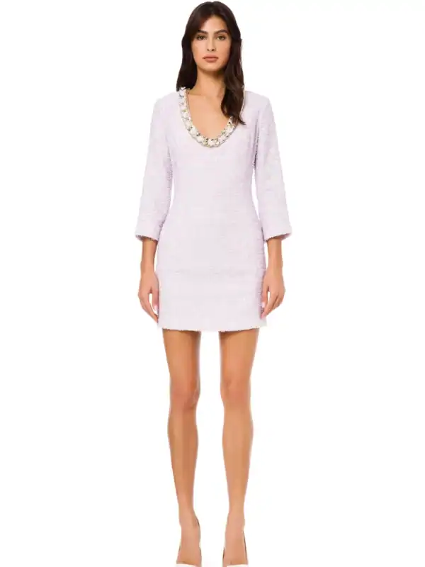 Sheath dress with mini length, 3/4 sleeve and rounded neckline framed by a chain