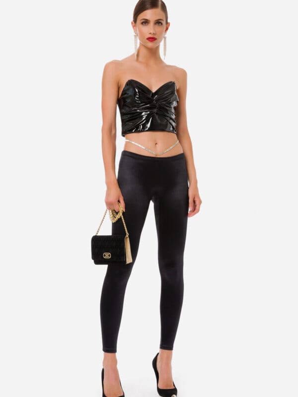 Lycra leggings with stone accessory