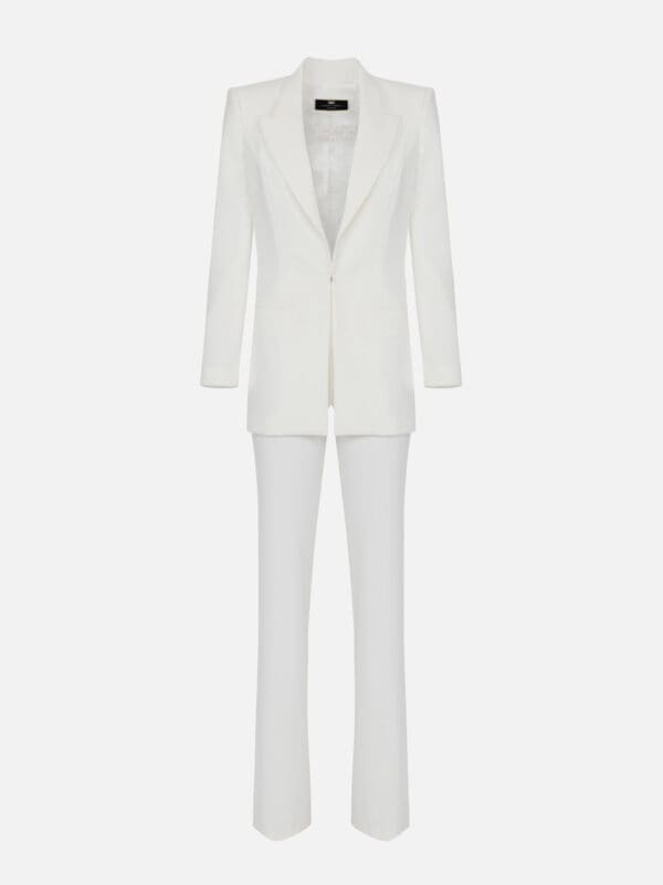Trouser suit in crêpe fabric