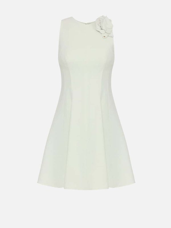 Dress in crêpe fabric with jewel belt