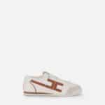 Leather sneakers with logo detail