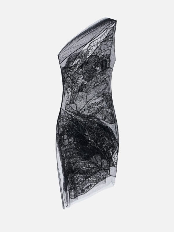 Red Carpet dress in tulle fabric with embroideries